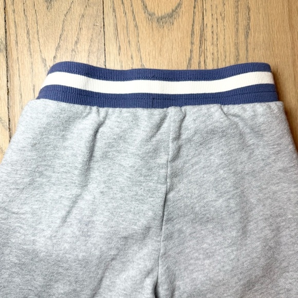 Disney’s Mickey Mouse Toddler Gray and Navy Jogger Pants with Zip Pockets Size 3 - Picture 7 of 8